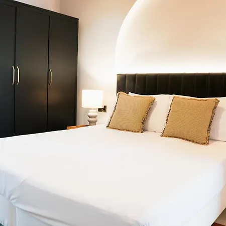 Extraordinary Views In A In Appartement Valletta