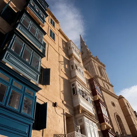 Extraordinary Views In A In *