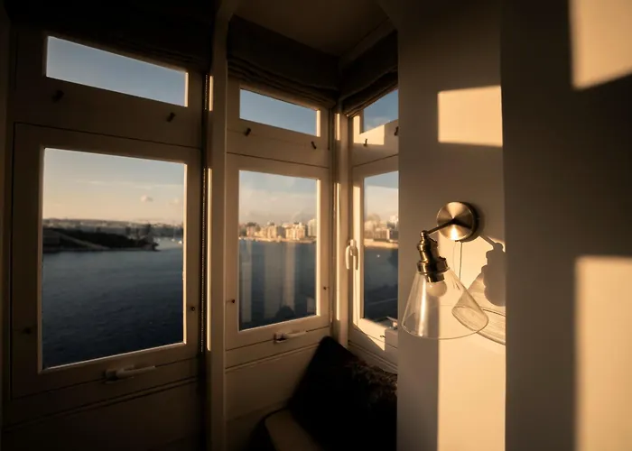 Extraordinary Views In A In Apartment *